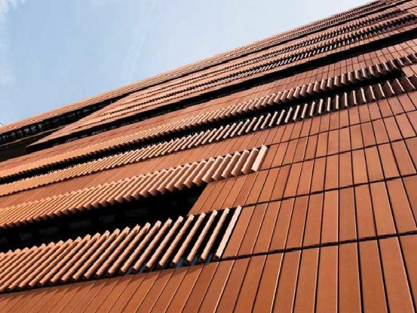 Advantages and disadvantages of terracota facade panels